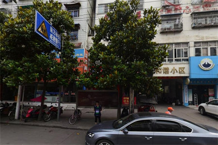 佛山小区3室2厅1卫45万76m2出售